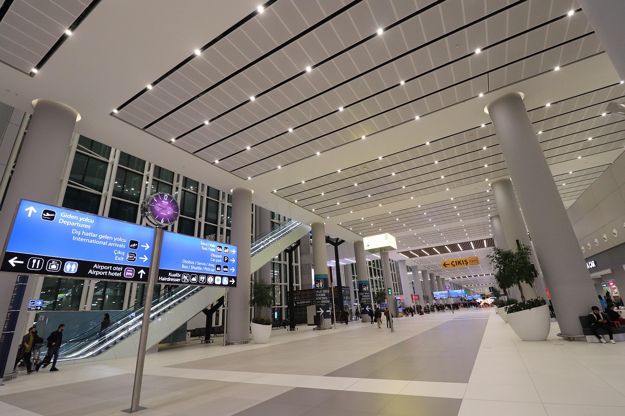 イスタンブールにある2つの空港から市内へスムーズに移動するための交通手段と費用の目安